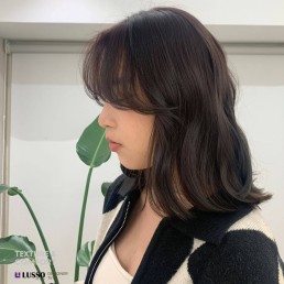 Tina 女生中長髮
